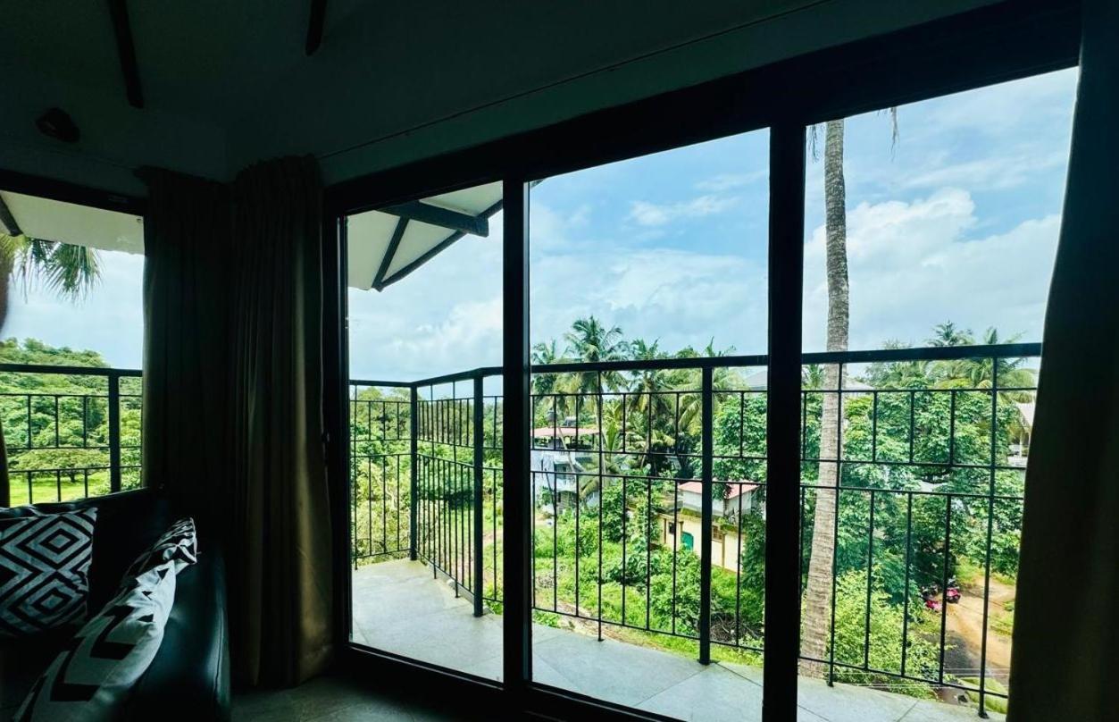 Half Hotel, Calangute Ngoại thất bức ảnh