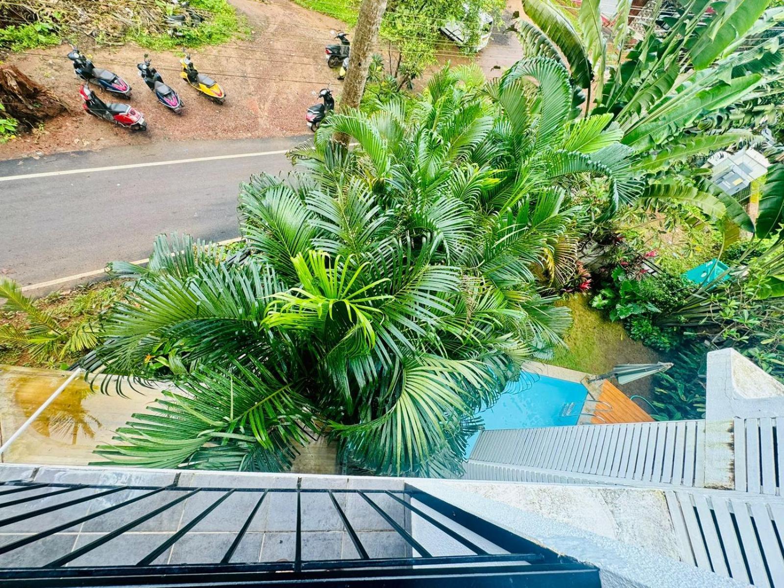 Half Hotel, Calangute Ngoại thất bức ảnh