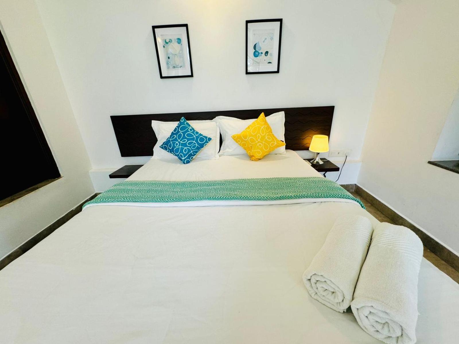 Half Hotel, Calangute Ngoại thất bức ảnh
