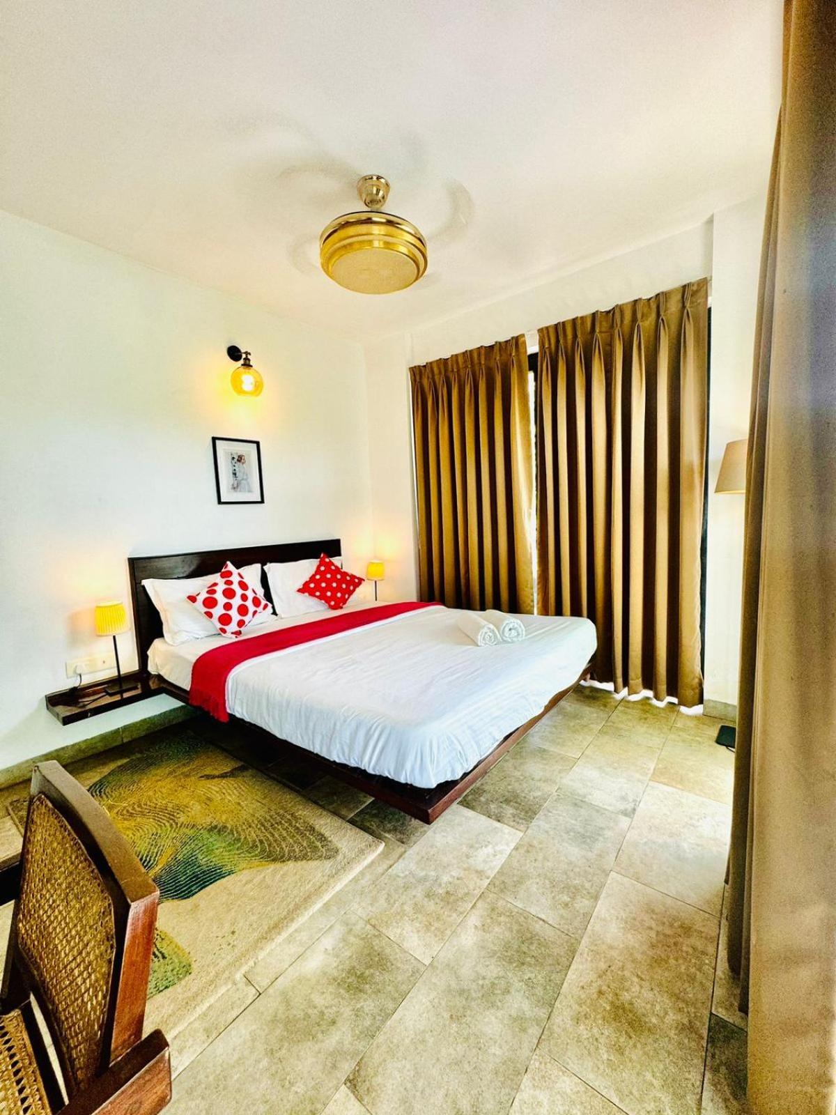 Half Hotel, Calangute Ngoại thất bức ảnh