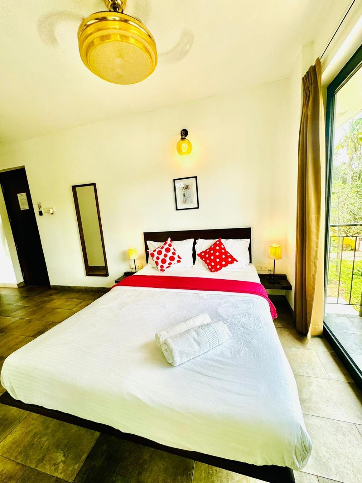 Half Hotel, Calangute Ngoại thất bức ảnh